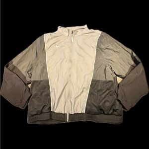 Nike Men's Gray and Black Windbreaker